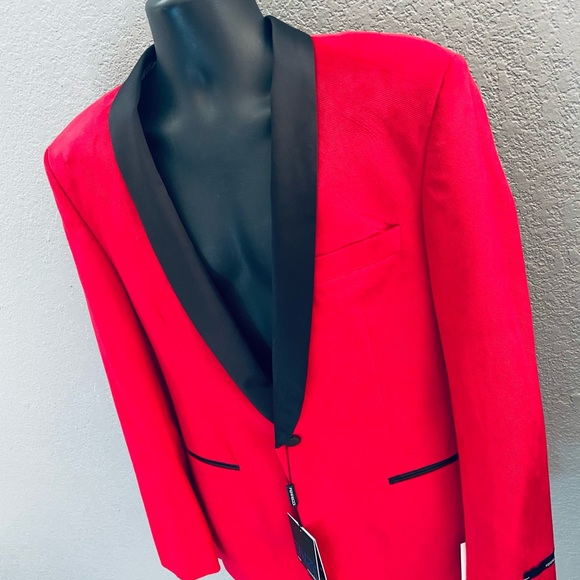 Ferrecci Enzo Red Slim Fit Velvet Tuxedo Blazer - Picture 2 of 11